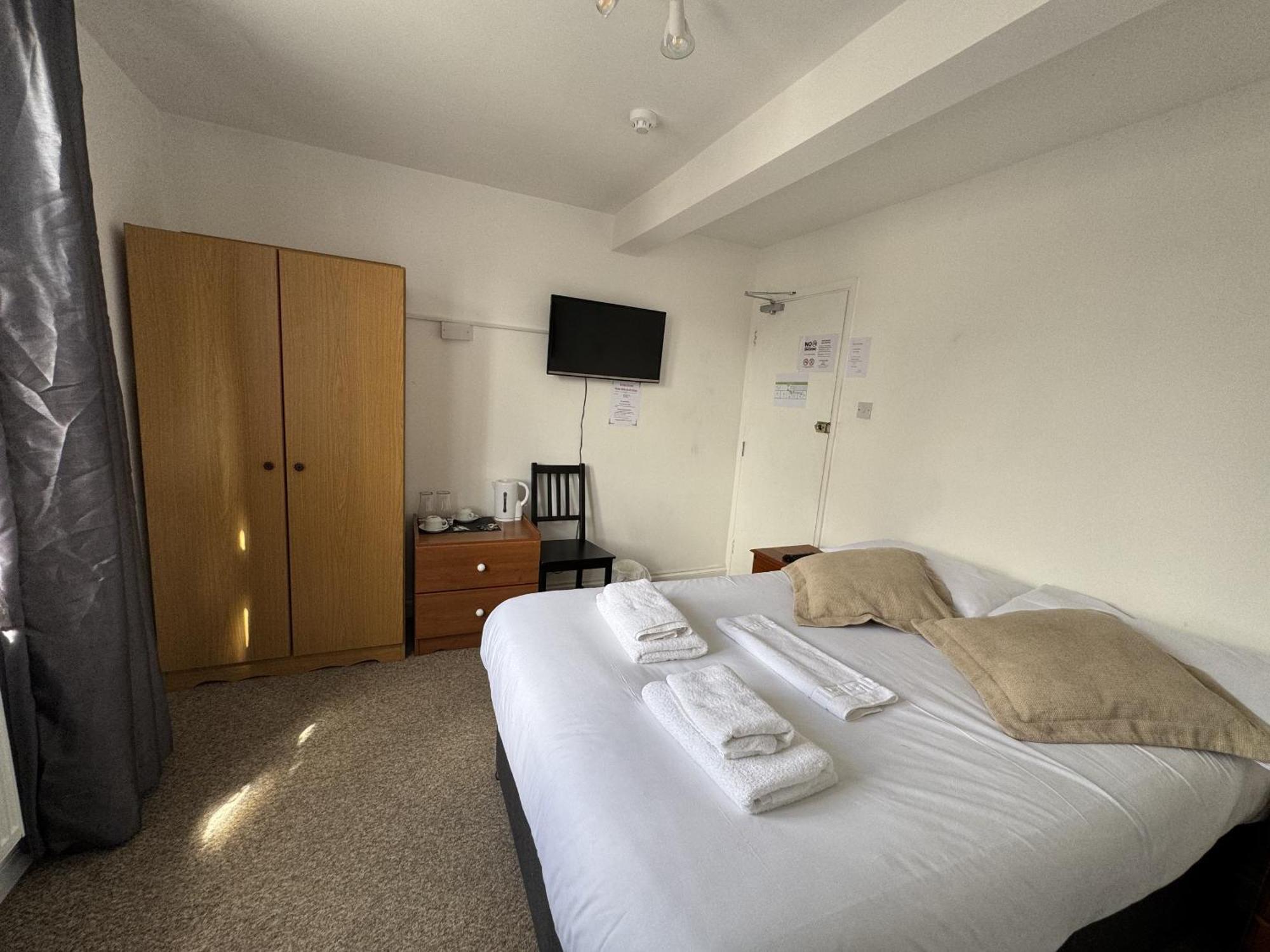 Carlton Court Hotel Eastbourne Rom bilde