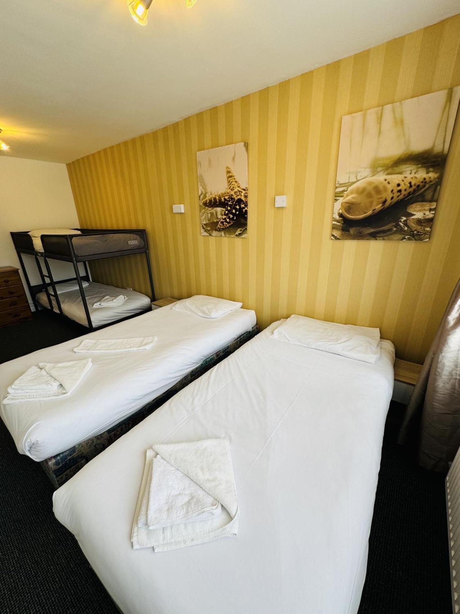 Carlton Court Hotel Eastbourne Eksteriør bilde