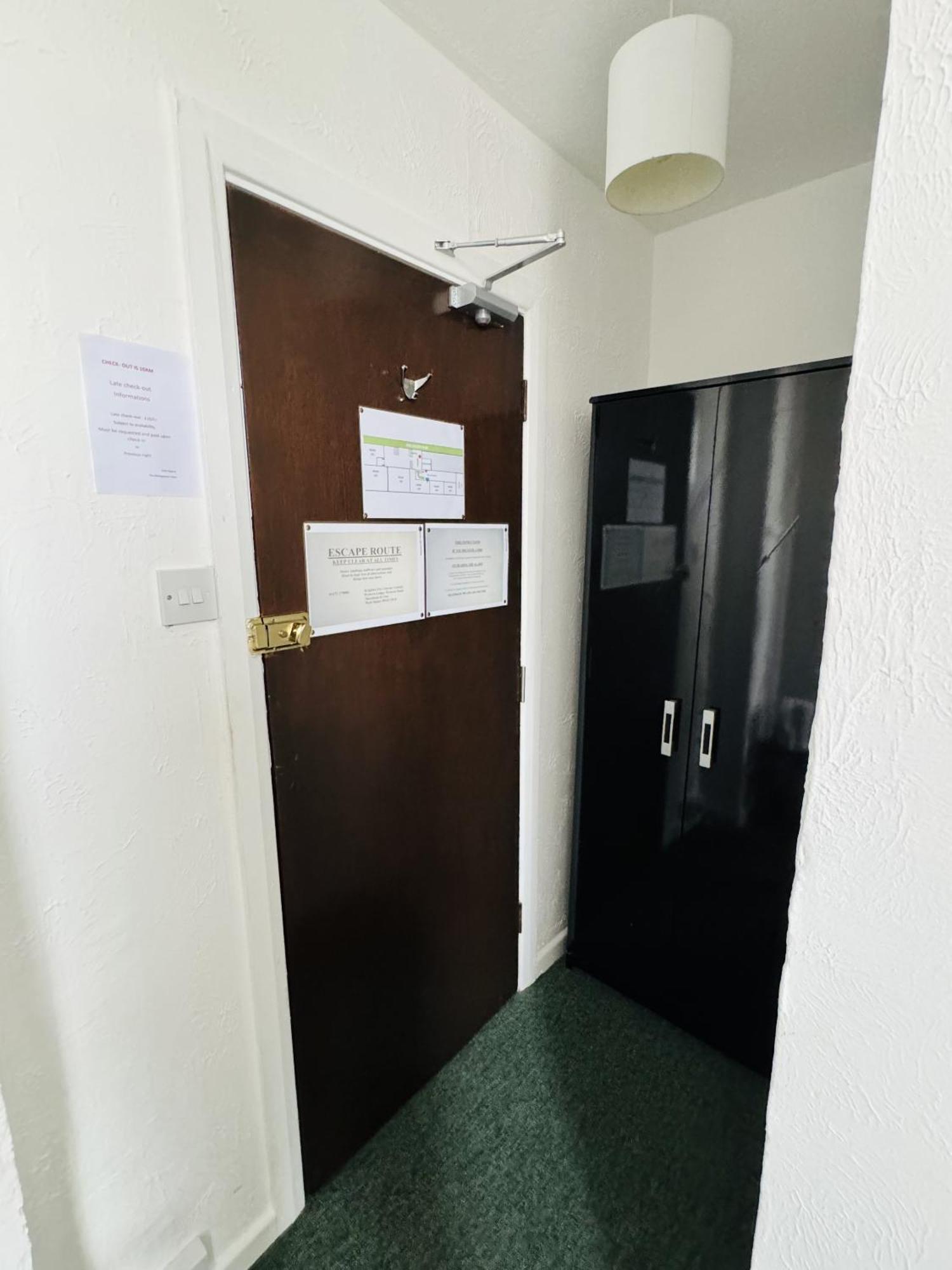 Carlton Court Hotel Eastbourne Rom bilde