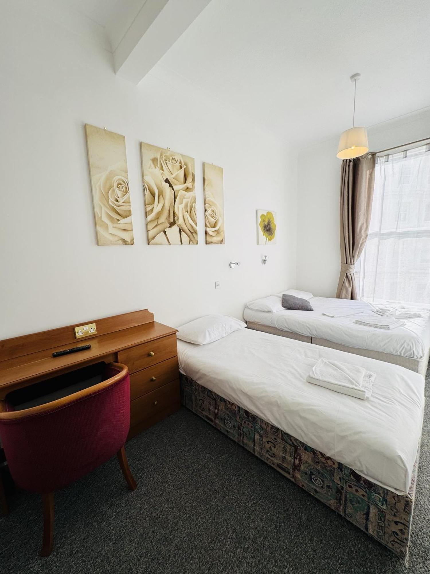 Carlton Court Hotel Eastbourne Rom bilde