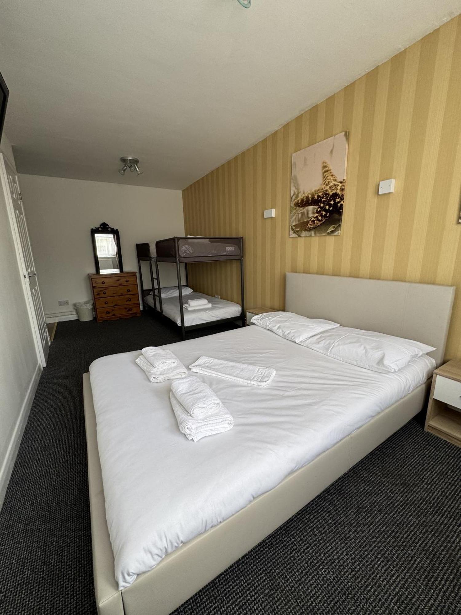 Carlton Court Hotel Eastbourne Eksteriør bilde