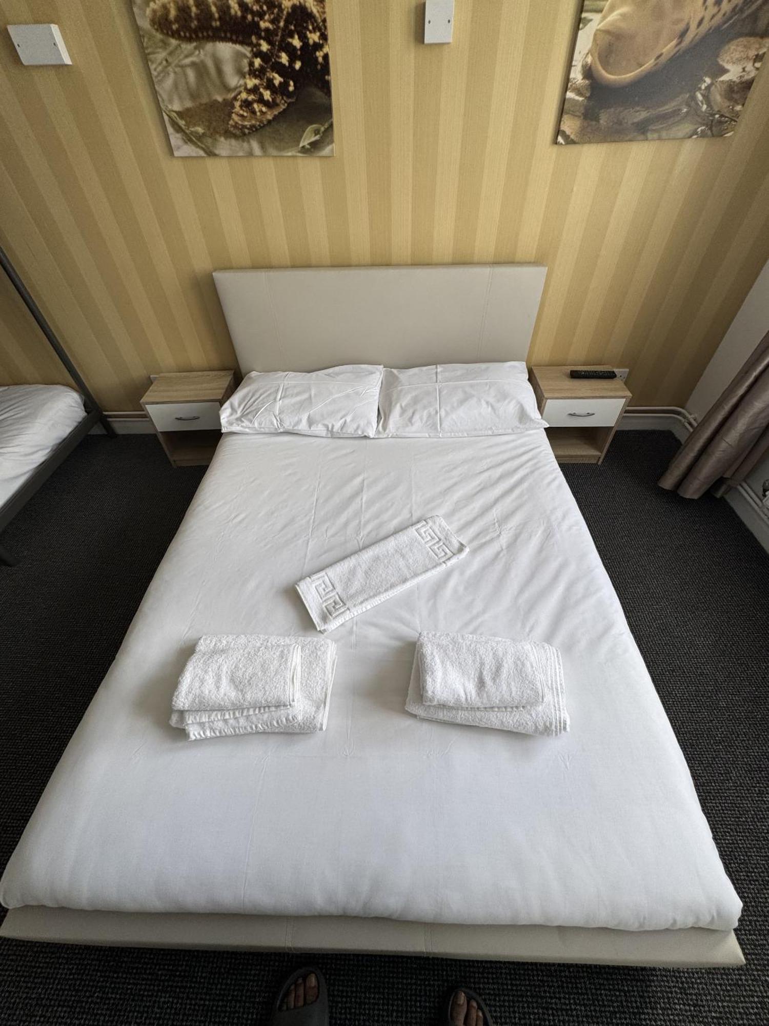 Carlton Court Hotel Eastbourne Eksteriør bilde