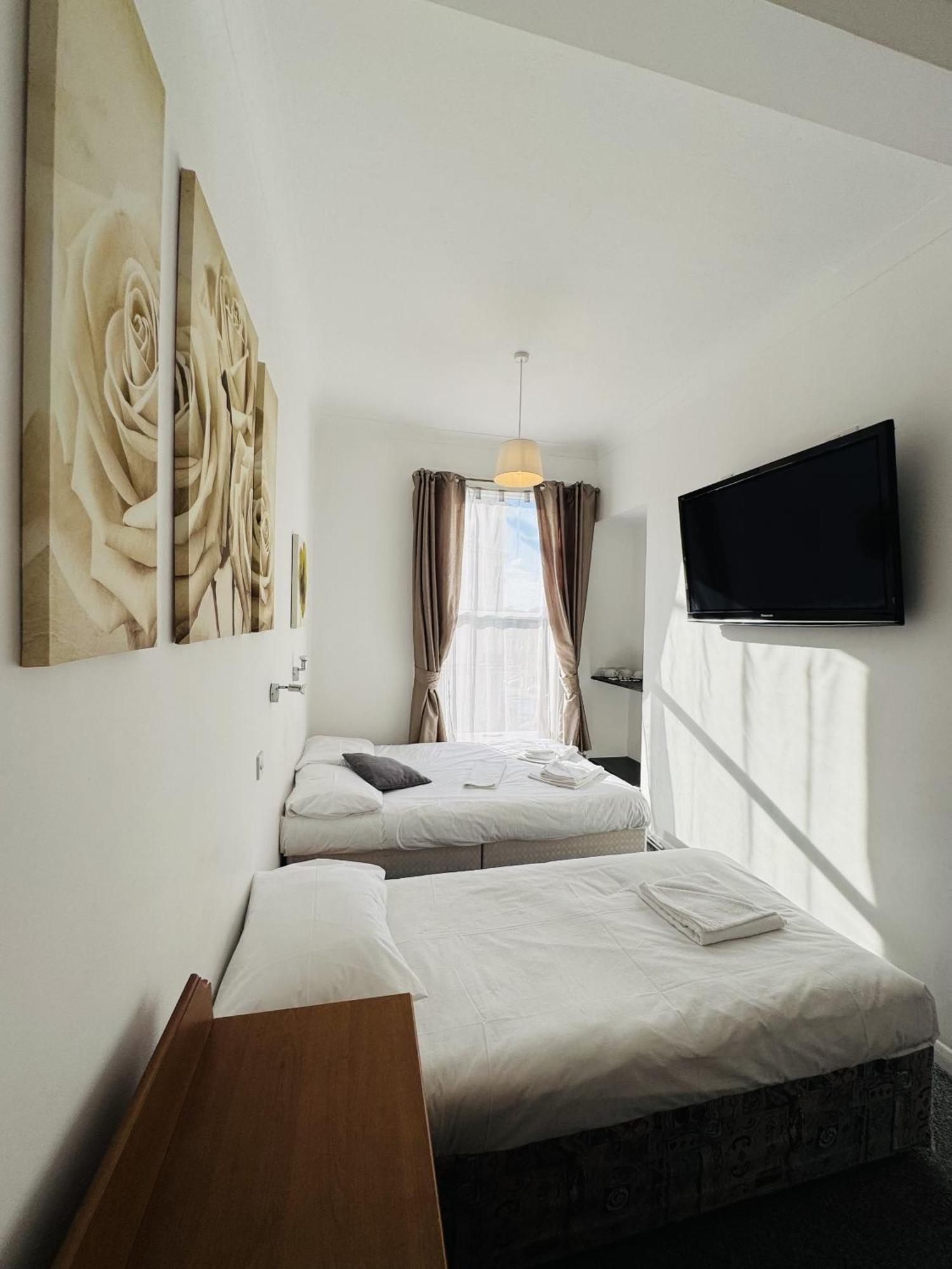 Carlton Court Hotel Eastbourne Rom bilde