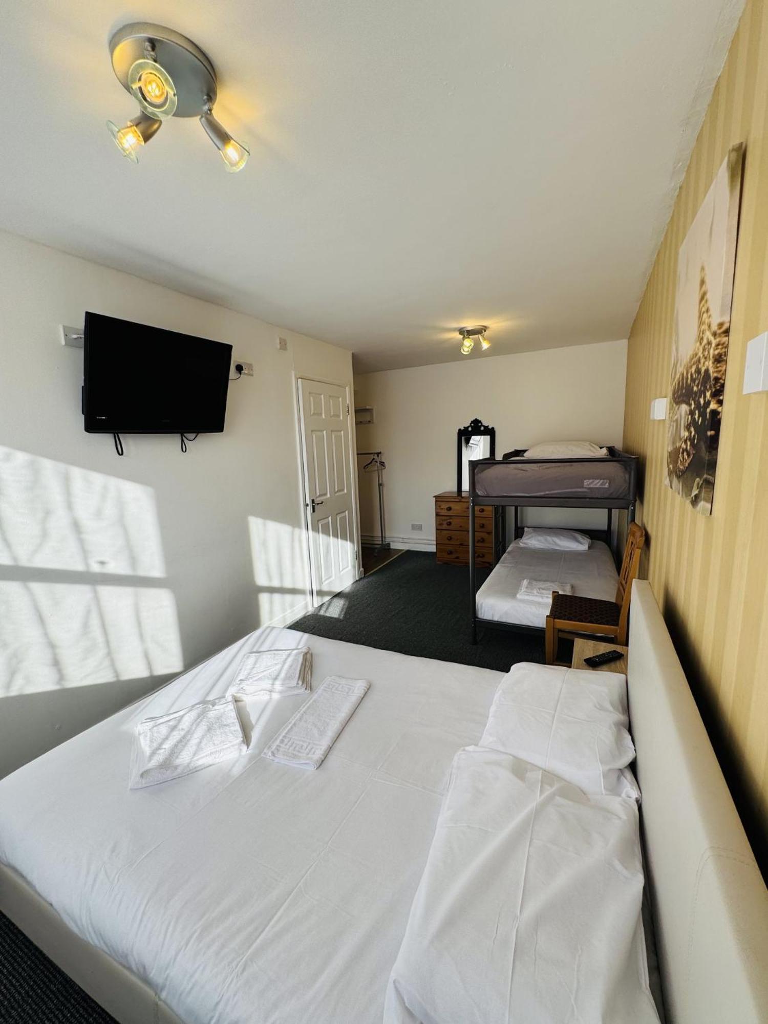 Carlton Court Hotel Eastbourne Rom bilde