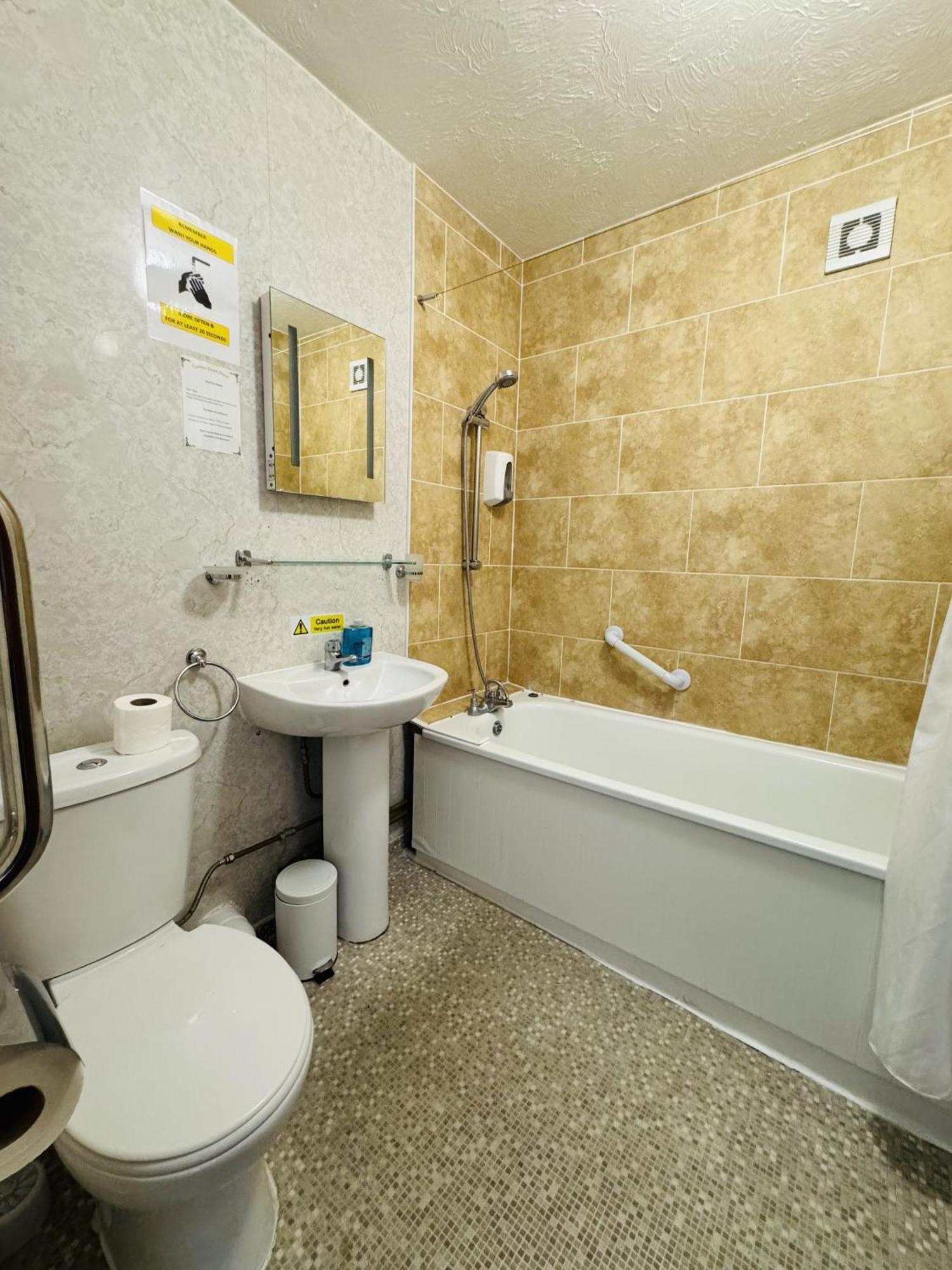 Carlton Court Hotel Eastbourne Rom bilde