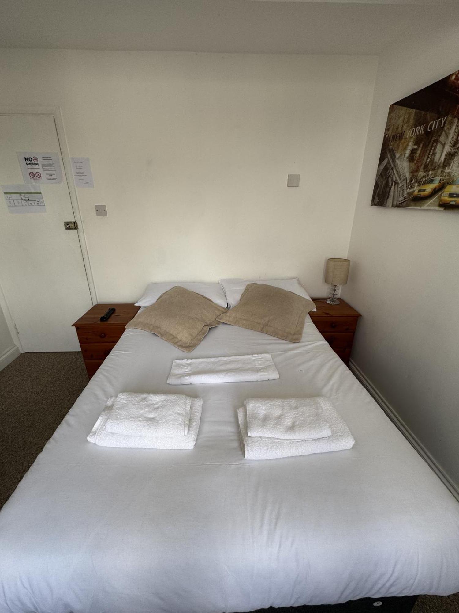 Carlton Court Hotel Eastbourne Rom bilde