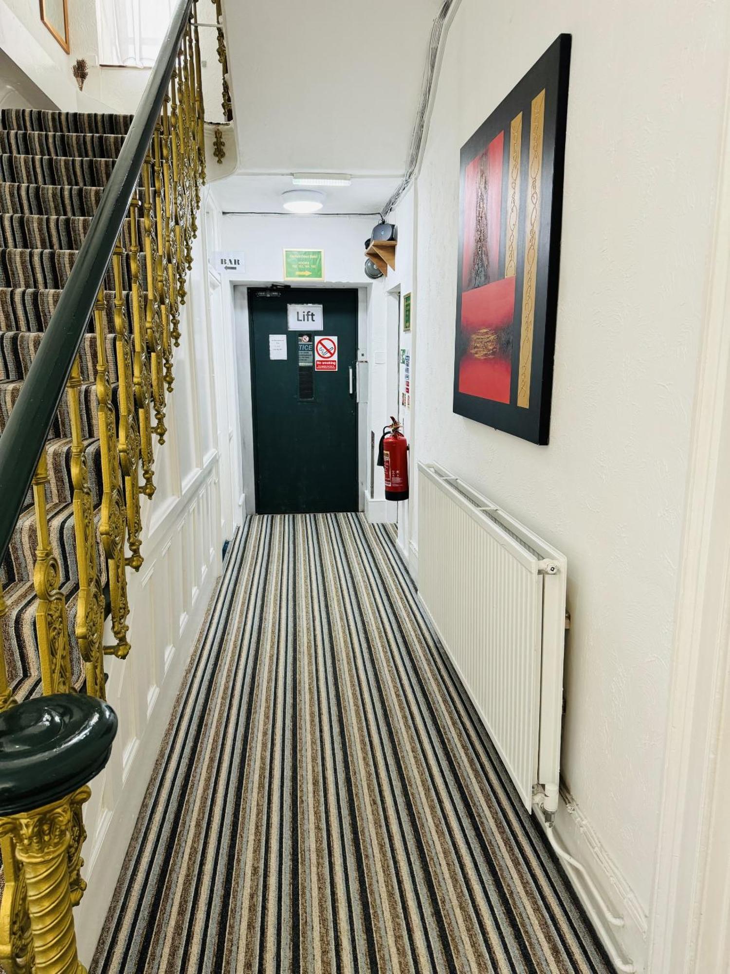 Carlton Court Hotel Eastbourne Eksteriør bilde