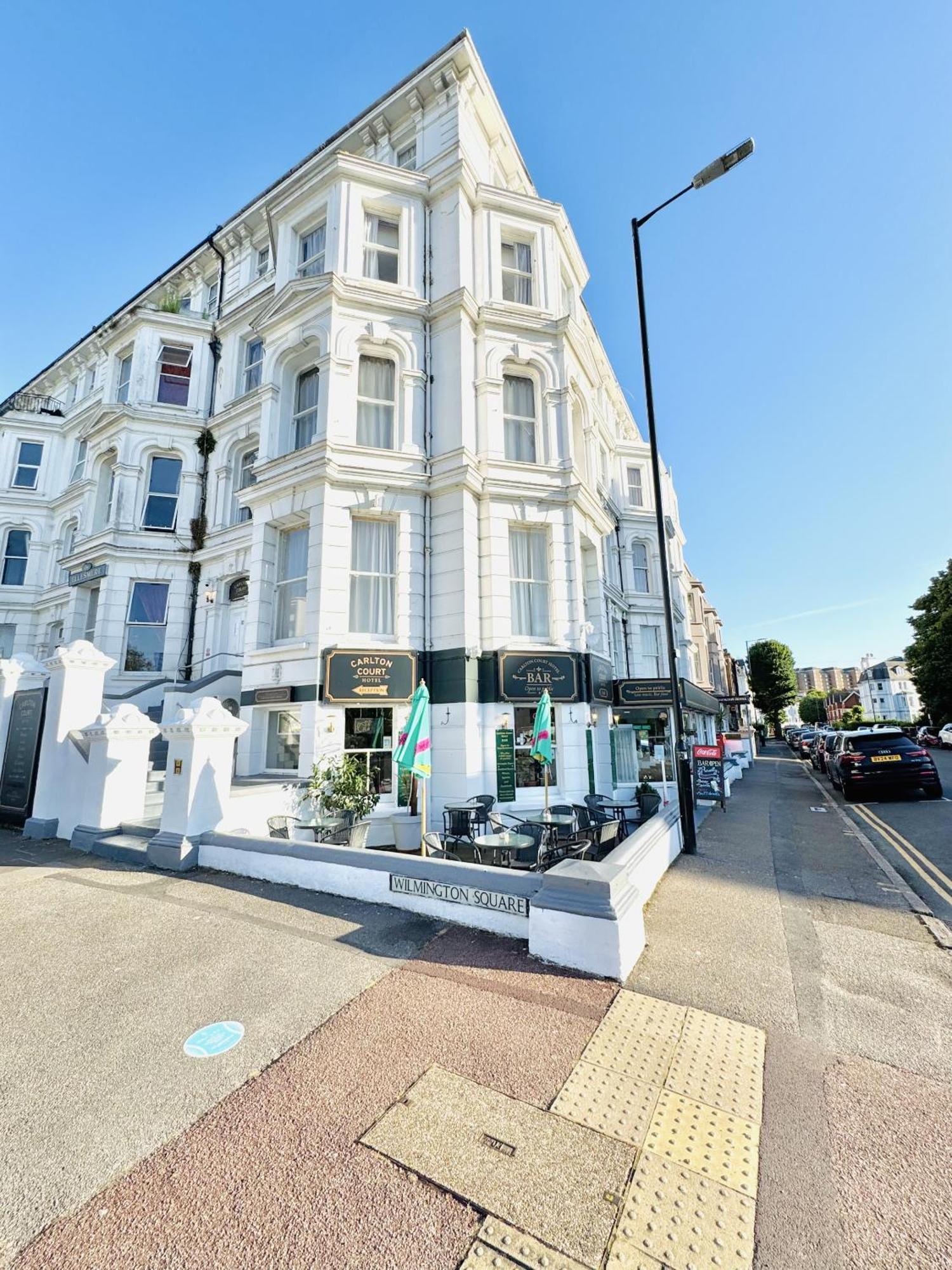 Carlton Court Hotel Eastbourne Eksteriør bilde